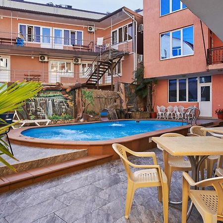 U Anny Hotel Adler Ngoại thất bức ảnh